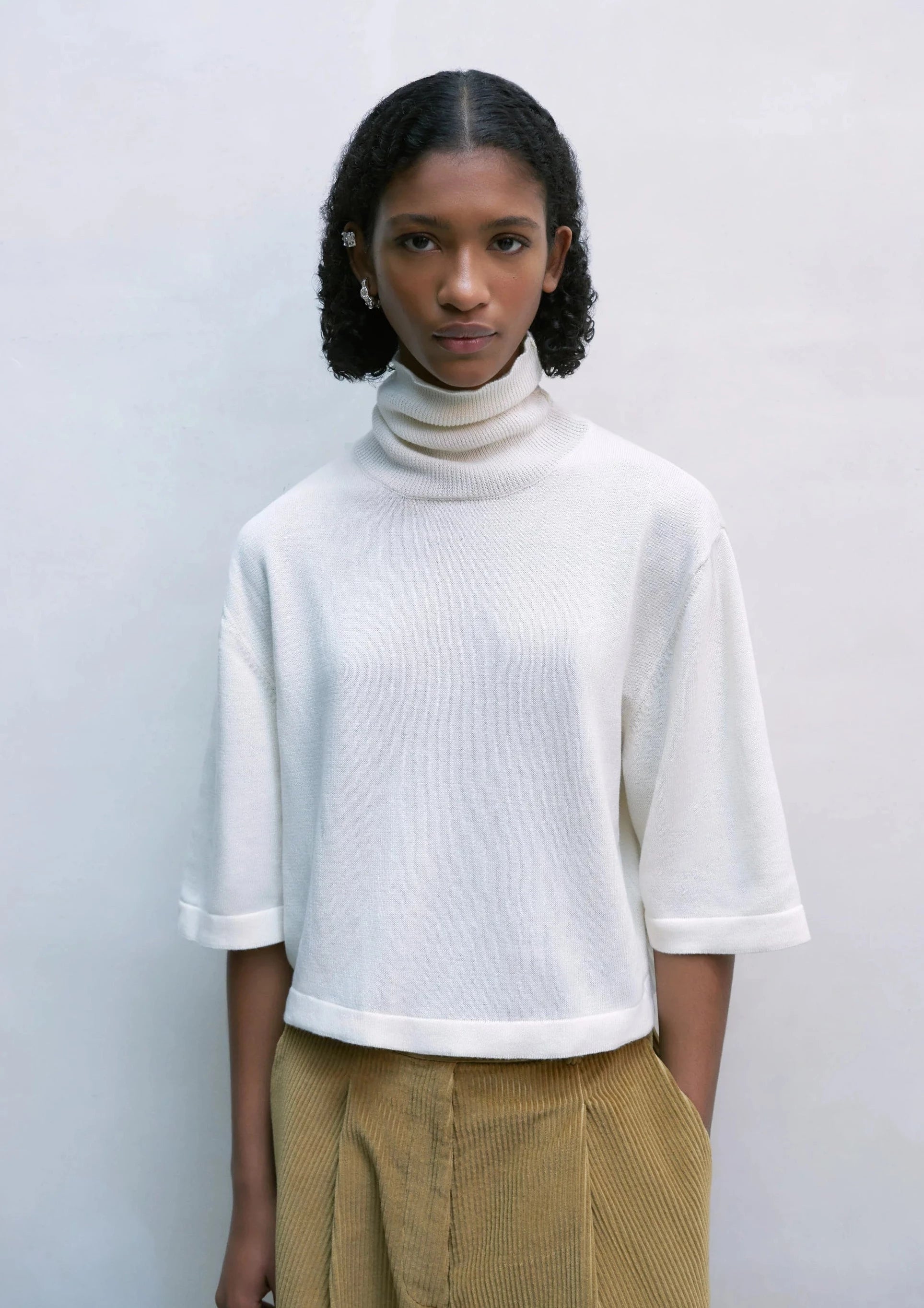 Cotton white clearance turtleneck