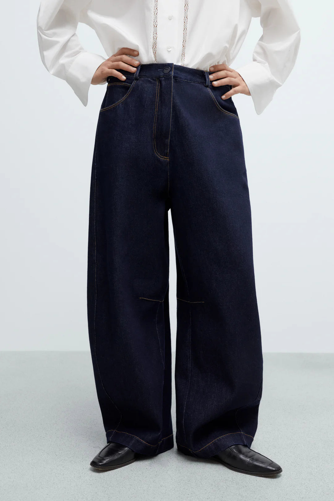 Cordera | Curved Baggy Jeans – One of a few
