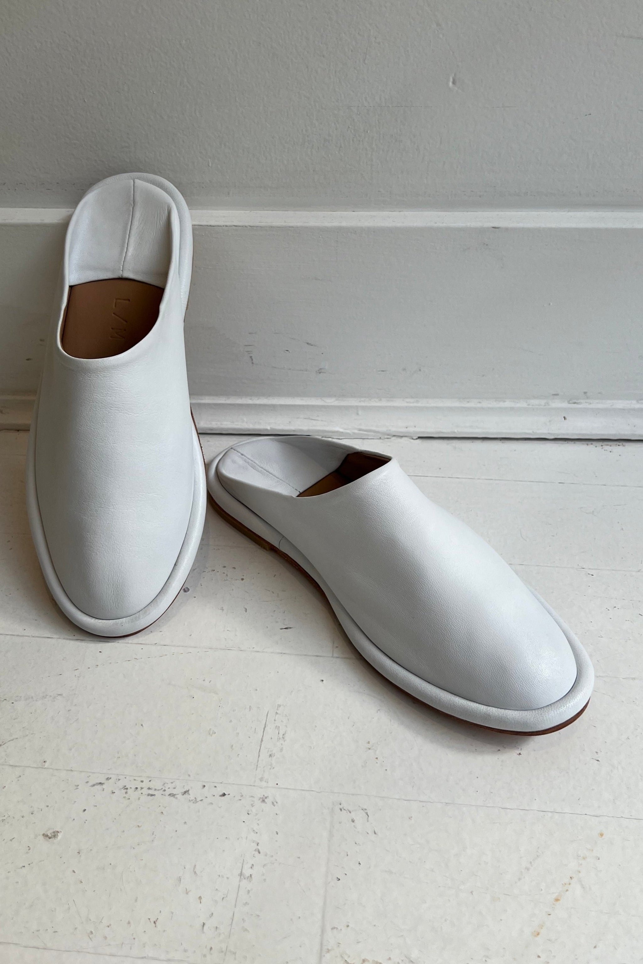 Lauren Manoogian | New Fold Mule | White