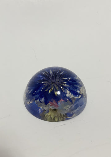 Eau Claire Resin - Feature Flower Dome - One of a few 