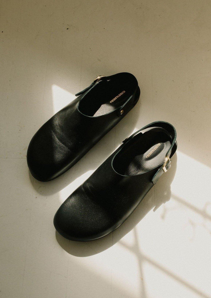 Beatrice Valenzuela Clog | Black - One of a few 